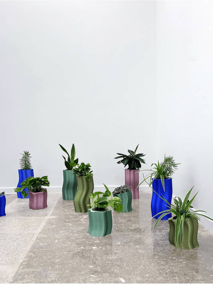 Givrage de grands jardinières pour la vente par Form & Seek