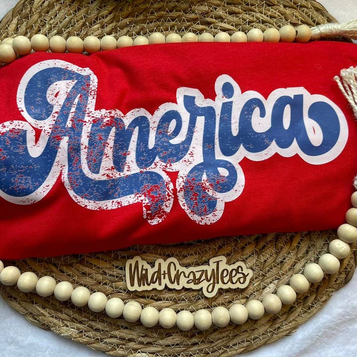 AMERIKA TEE for engroshandel hos Wild+Crazy Tees and More