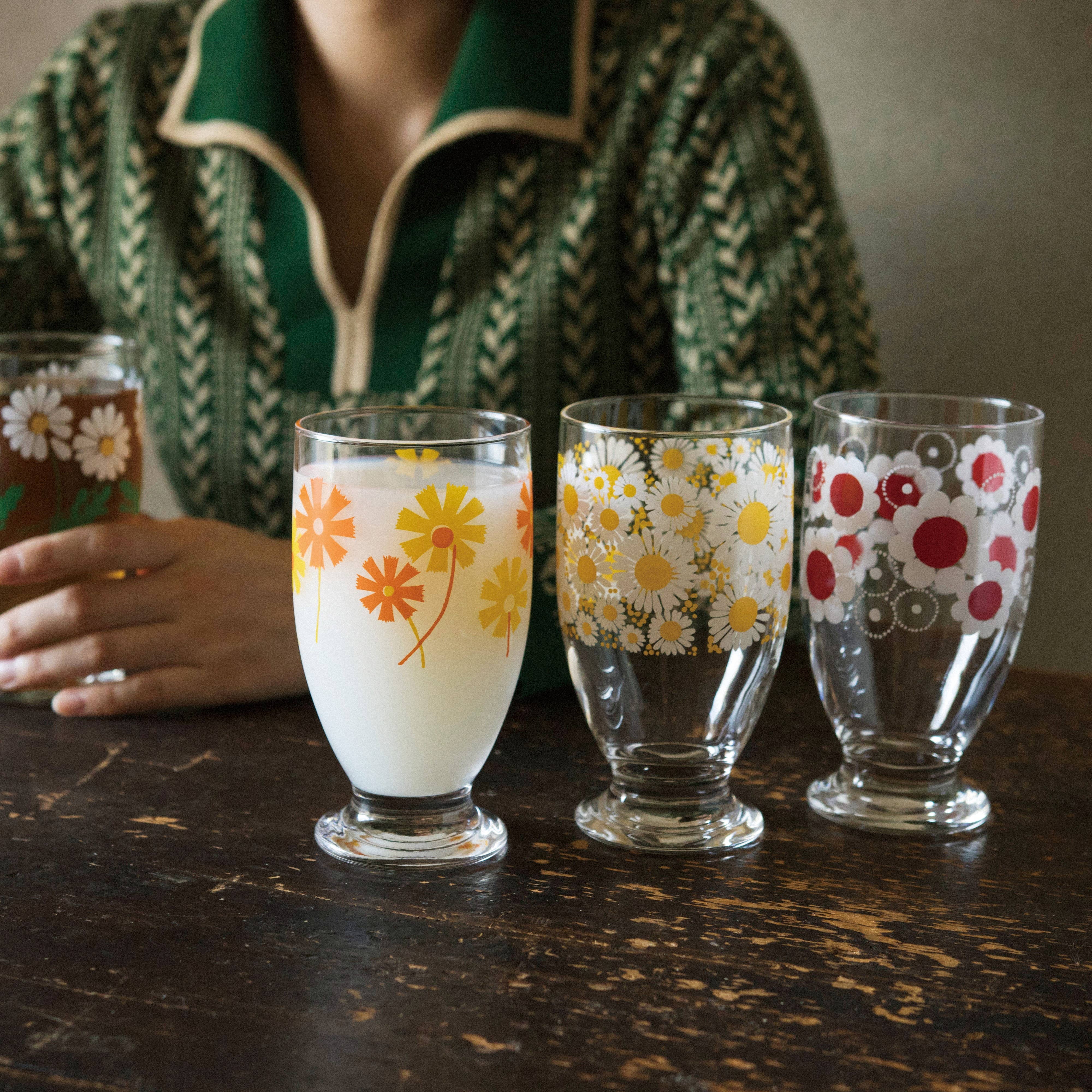 ADERIA - Wholesale Drinking Glass/Cup - ADERIA Retro | Footed Glass | 8 Pattern Options2