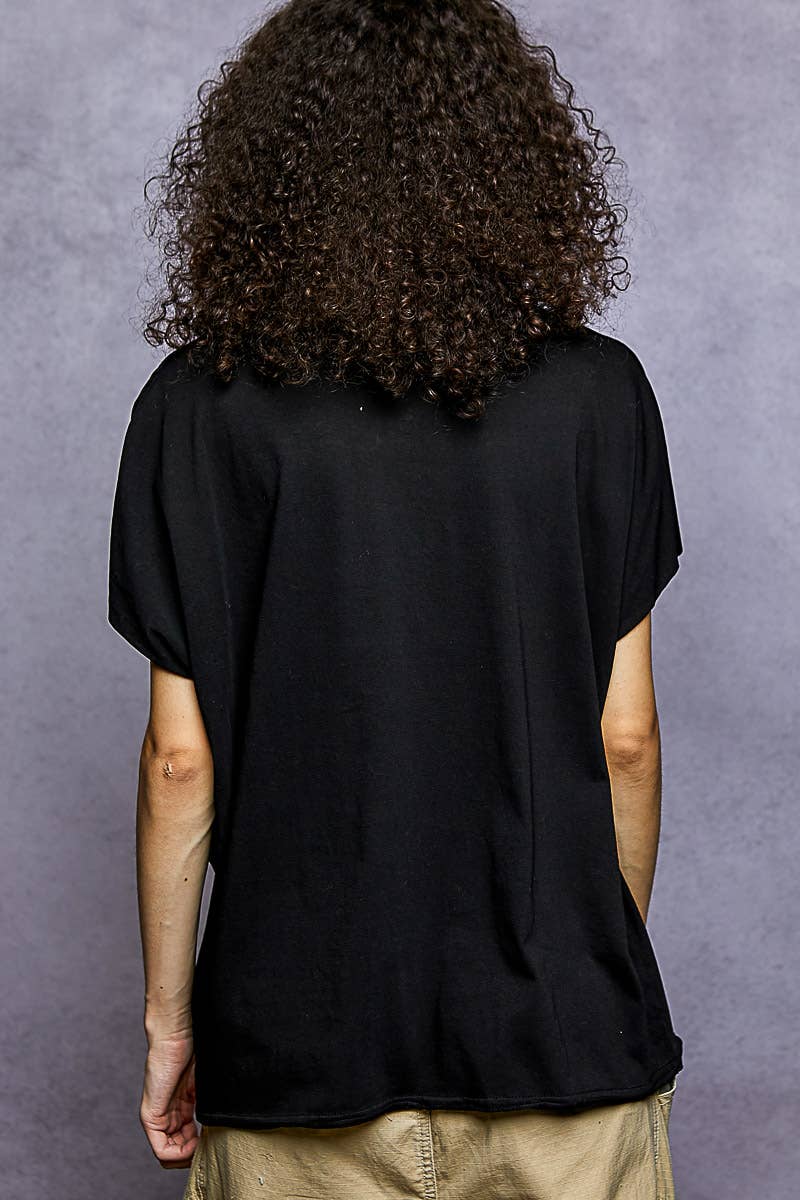 Pol Clothing - Wholesale T-Shirt - Women's - Oversized v-neck front pocket short sleeve solid top SALE3