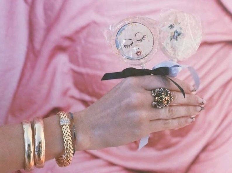 A Secret Forest – Engroshandel Slikkepinde – Papir Moon Lollipops2