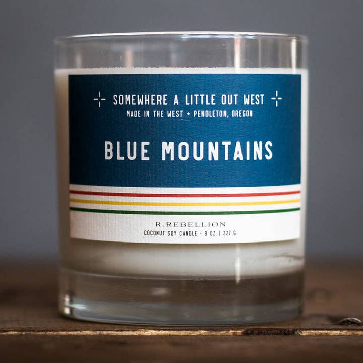 Bougie Blue Mountains 8 oz. pour la vente par R. Rebellion