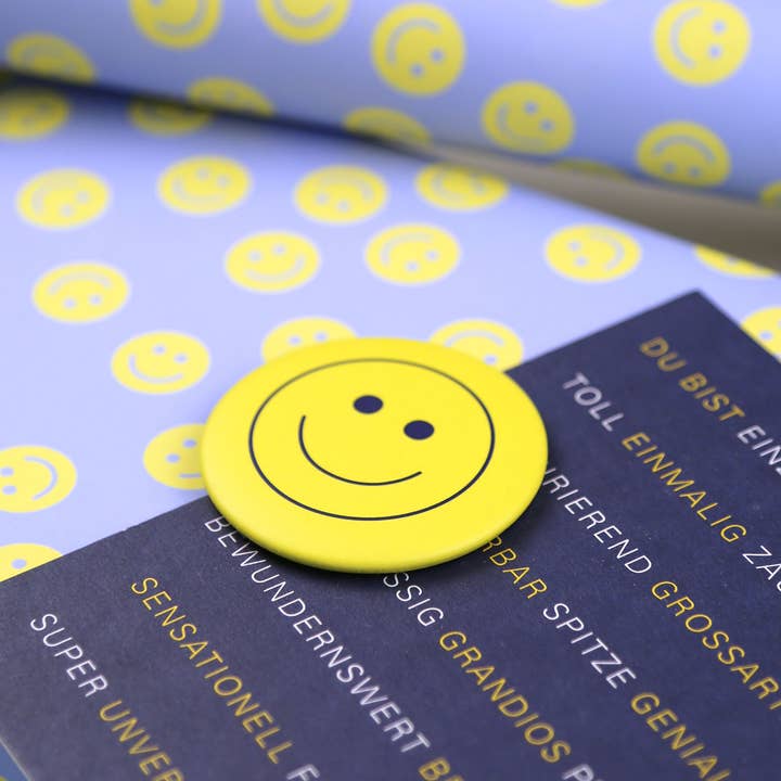Kunst an Papier - Wholesale Flat Wrap - Gift wrap Smiley Leni
