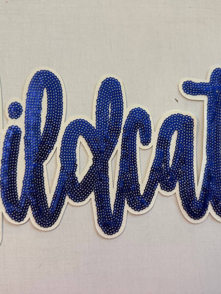 Patch à sequins WildCats Cursive pour la vente par Sweet Carolines Boutique