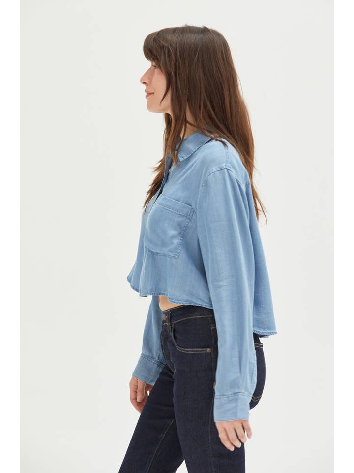 Ellison Button-Up Denim Shirt Medium Blue for wholesale on Faire7