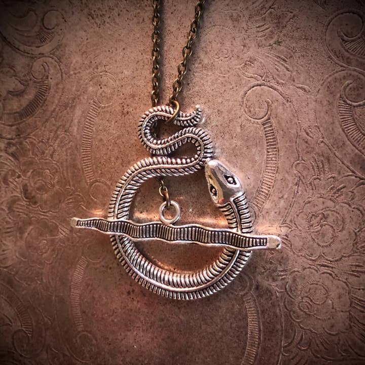 Colar Snake Clasp por atacado de Sweet Siren Designs