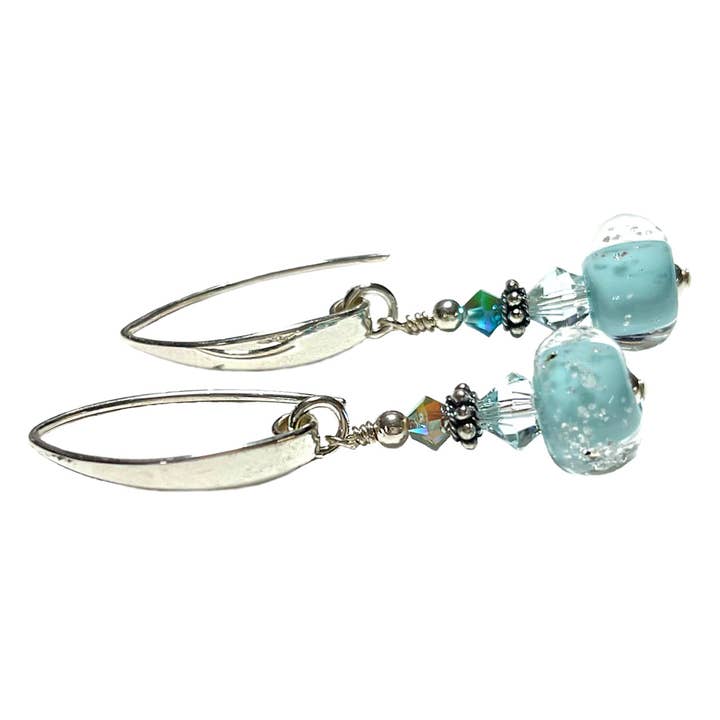 Boucles d'oreilles martelées Beach Memories - Cristaux Swarovski pour la vente par Beach Memories® Glassworks