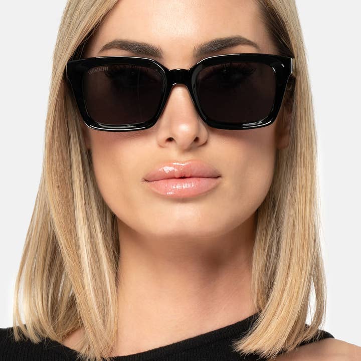 Resonance Sort Solstice solbriller for engroshandel på Faire4