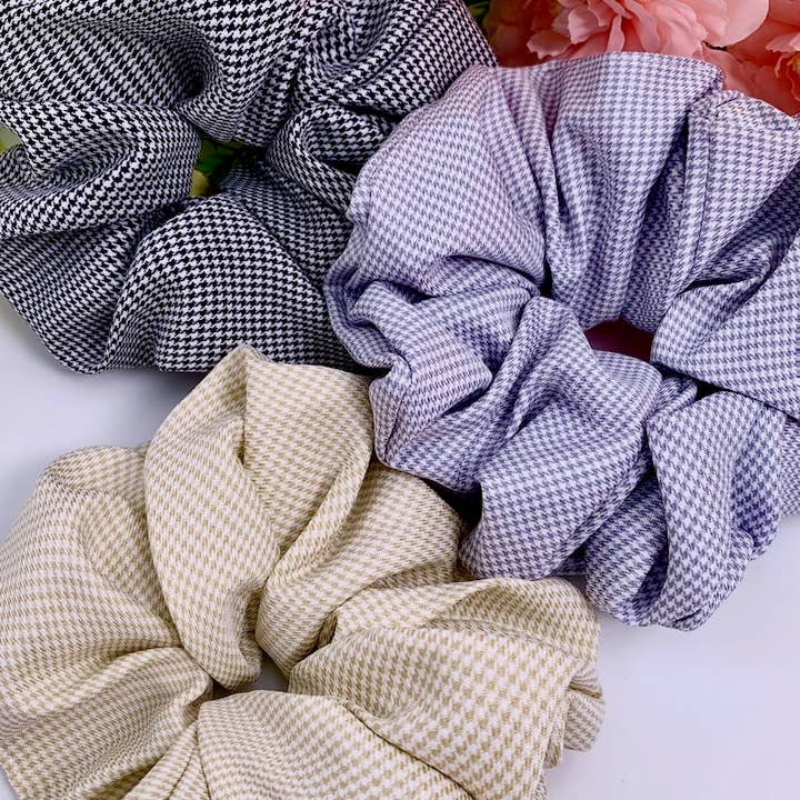 Houndstooth Elastic Scrunchies FQ78 and other Purchase Wholesale pied de poule. Free Returns & Net 60 Terms on Faire trending on Faire.