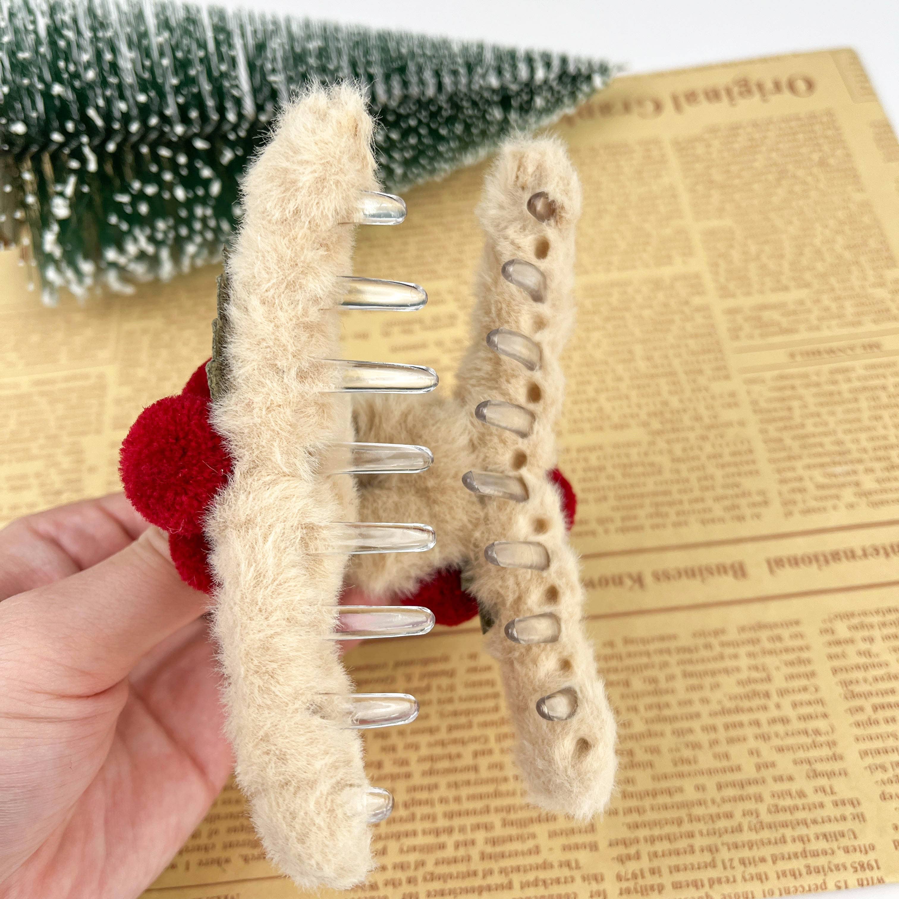 TheDivaSoap - Wholesale Hair Clip - Women's - Plush Pom Pom Christmas Hair Clips8