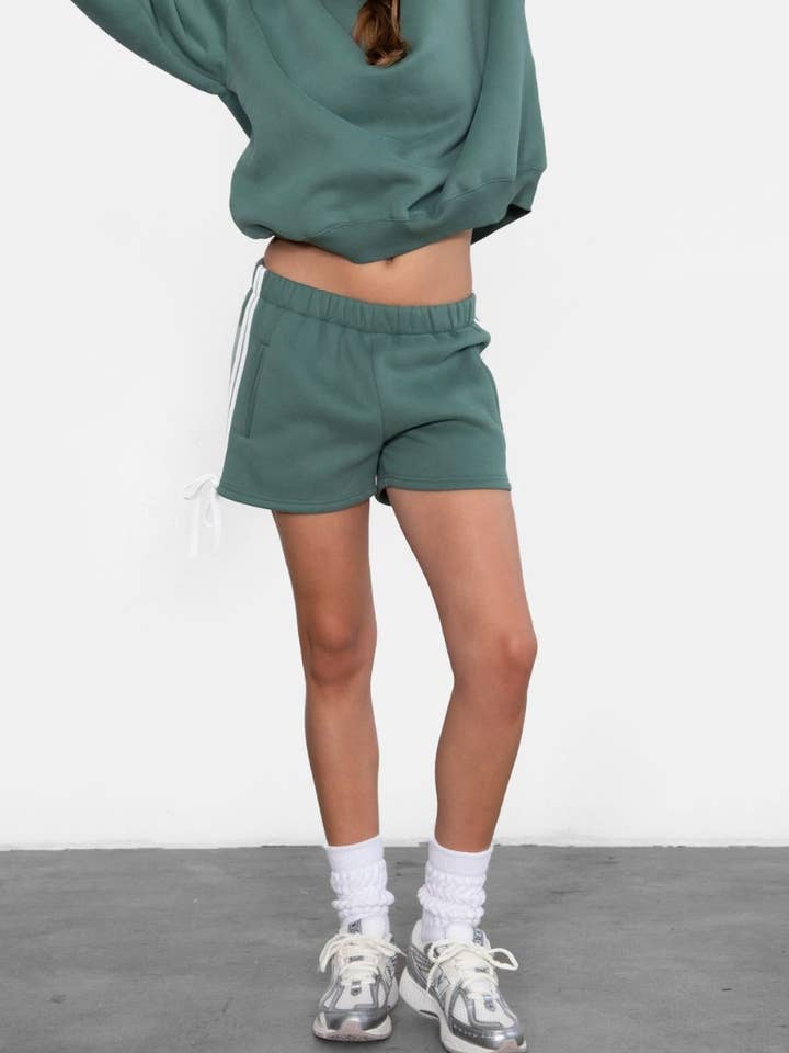 TICTOC - Wholesale Shorts - Women's - SUNNI Casual Mid Rise Plush Fleece Shorts21