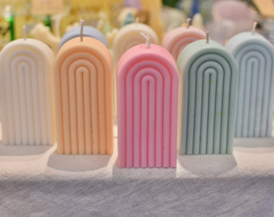Noord Candles – wholesale Novelty candle – Arch Rainbow Vegan Candle - Handmade Soy Wax Home Decor4