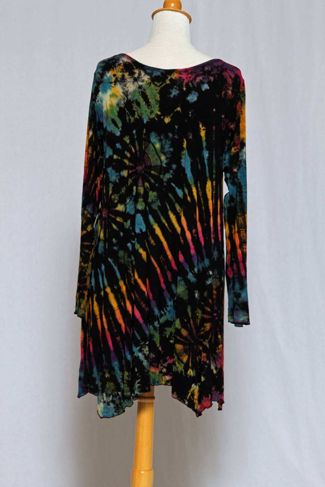 Zumi - Vendita all'ingrosso Tunica - Donna - Tunica manica lunga Tie Dye Nero/Rainbow5