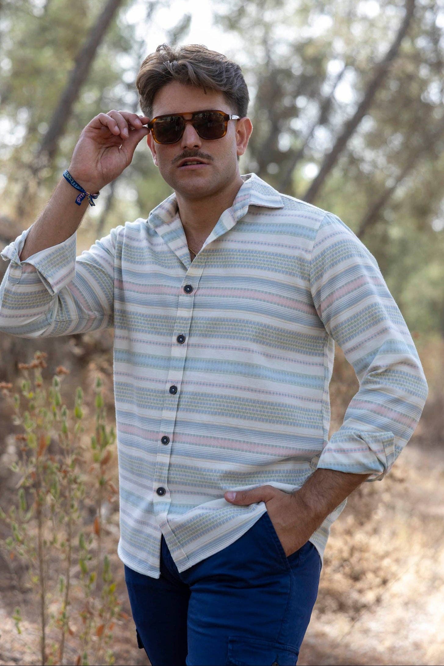 Custi Mikelo: Men's Clothing & Christmas Gifts – Engroshandel Skjorte med buttondown – Mænd – Pastel Etnisk Overskjorte | Jaca0