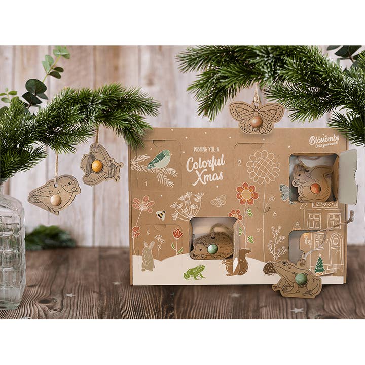 Advent calendar with 7 hangers with 1 Blossomb for wholesale by Blossombs