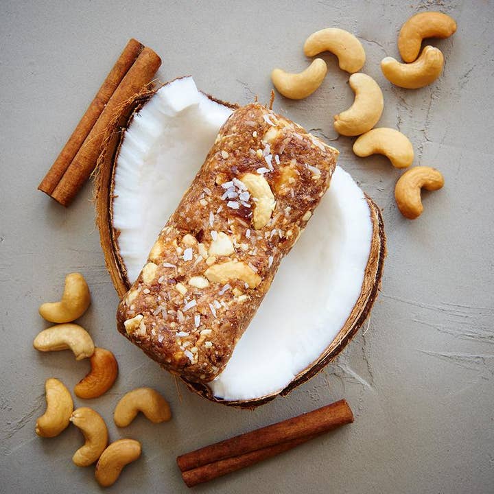 Mammoth Bar - Wholesale Snack bar - Organic Gluten-Free Cashew Cinnamon Bar1