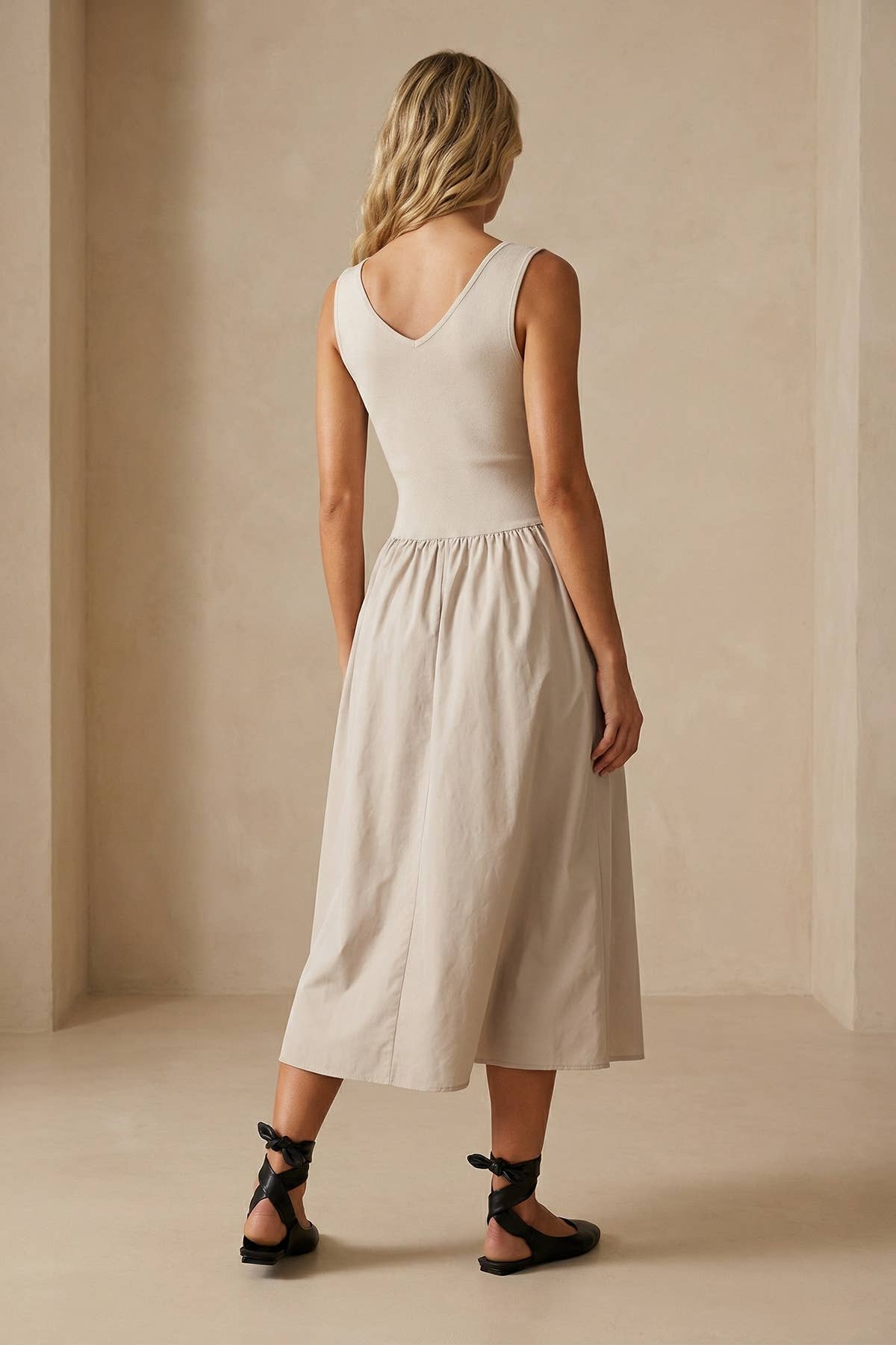 Naked Zebra – wholesale Dress – Women's – Sleeveless Neck Midi Dress9