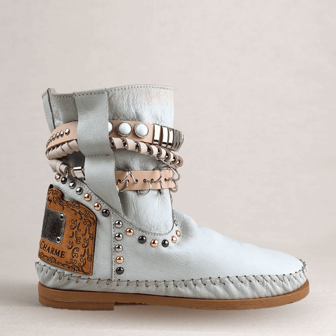 Karma of Charme - Venta al por mayor Botines - Mujer - Botines Stra2 Queen teñidos a mano con correas ajustables y piedras17