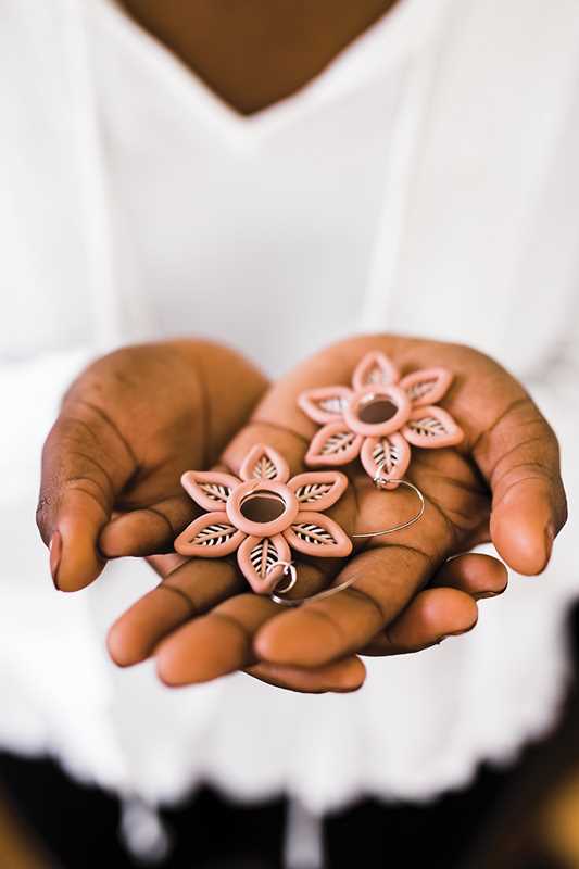 Simon & Schuster - Wholesale Crafts, Hobbies & DIY - Be a Polymer Clay Pro! by Lauren Tomlinson1