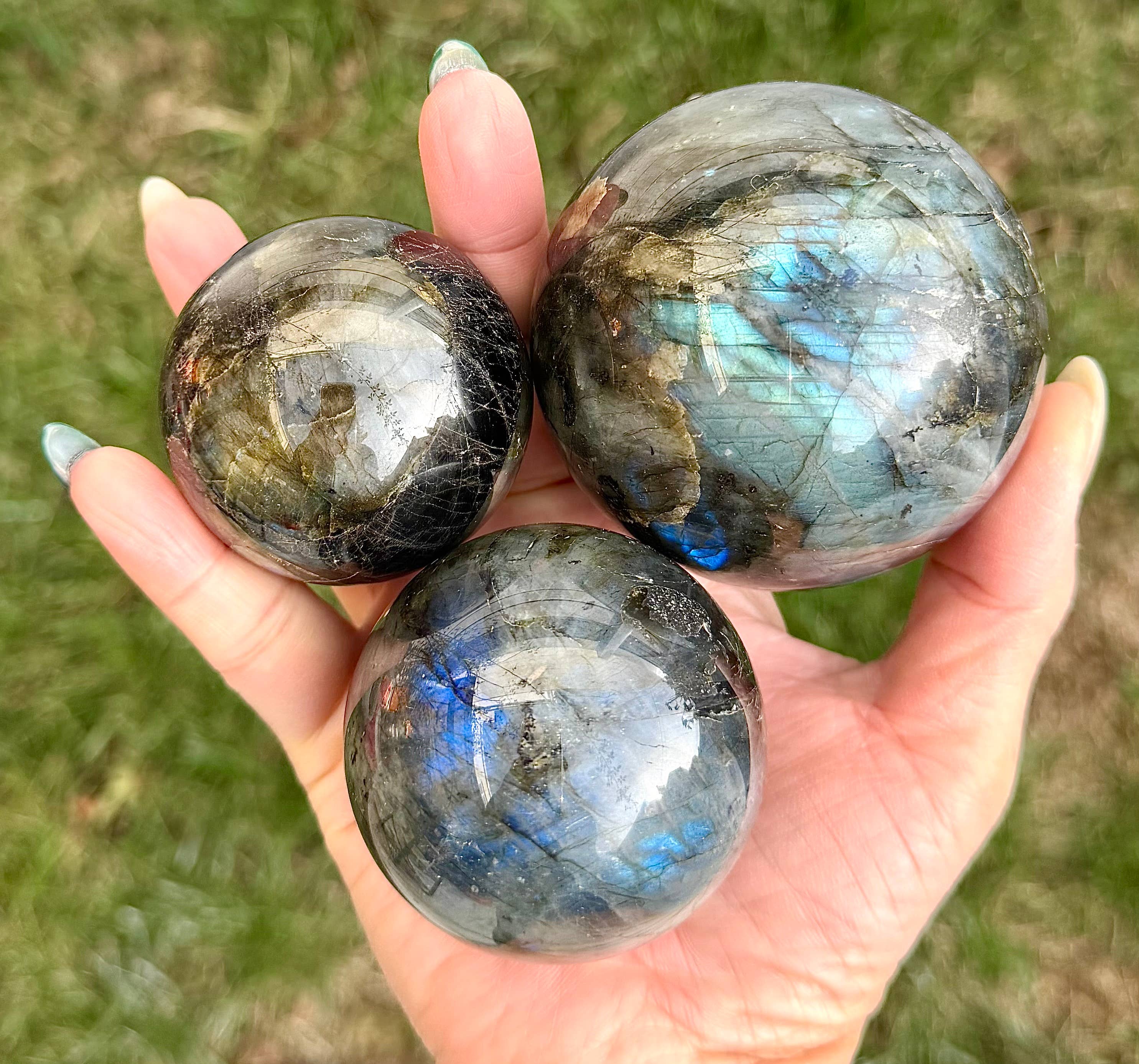 KayleeNYC - Wholesale Spiritual Stone/Crystal - 3-4 Pcs Natural Labradorite Sphere Crystal Ball healing 10