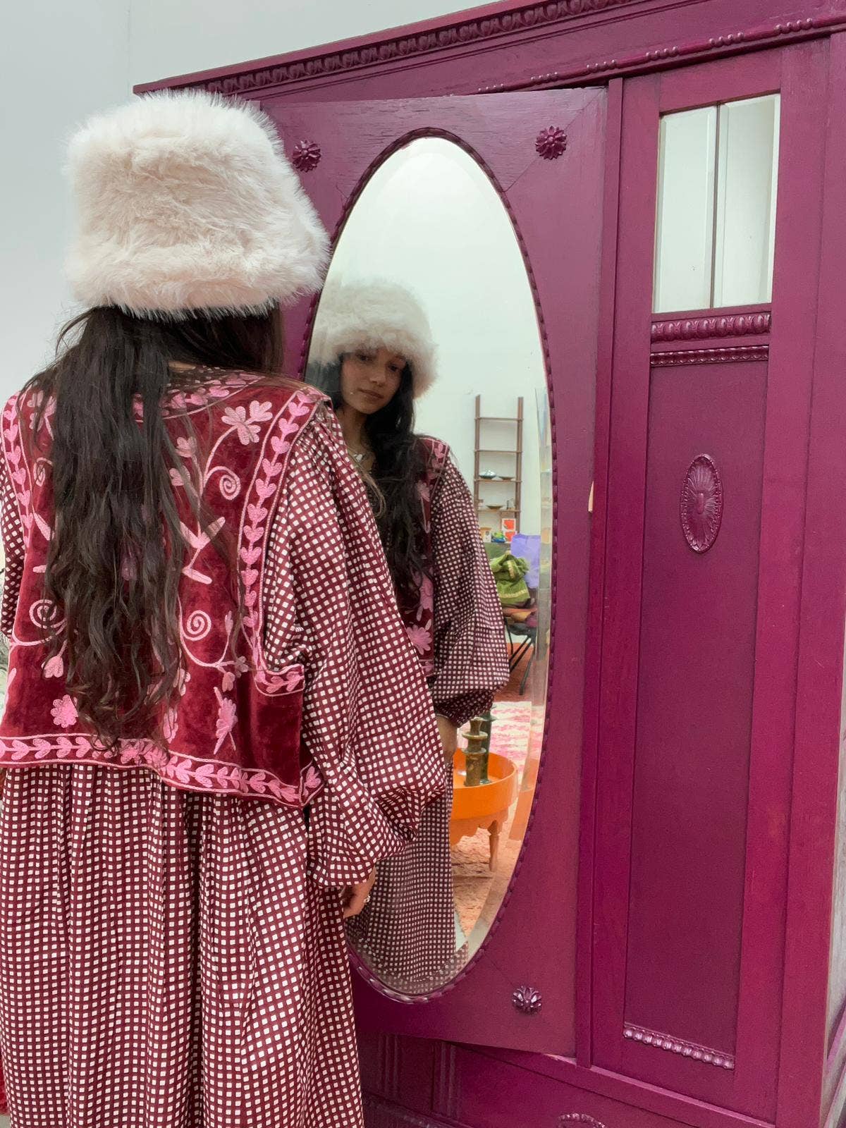 ToutVintage - Wholesale Outerwear Vest - Women's - Suzani velvet Gilet red pink1