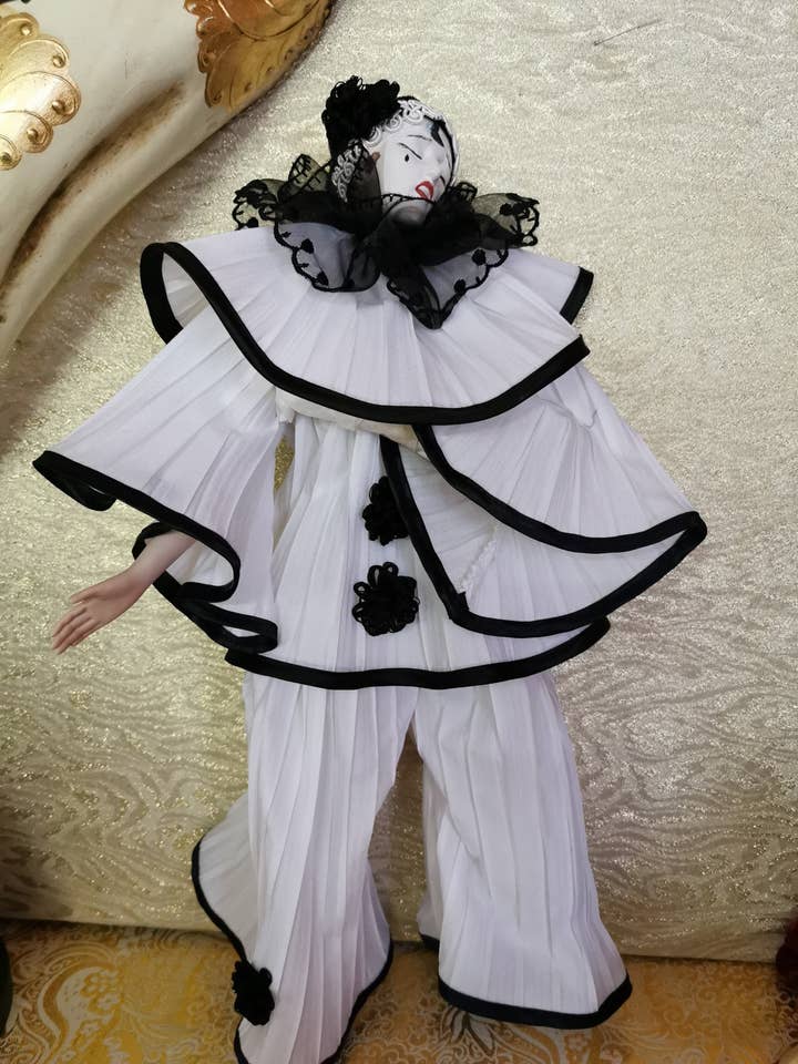 porcelænsdukker for engroshandel hos MARAEL