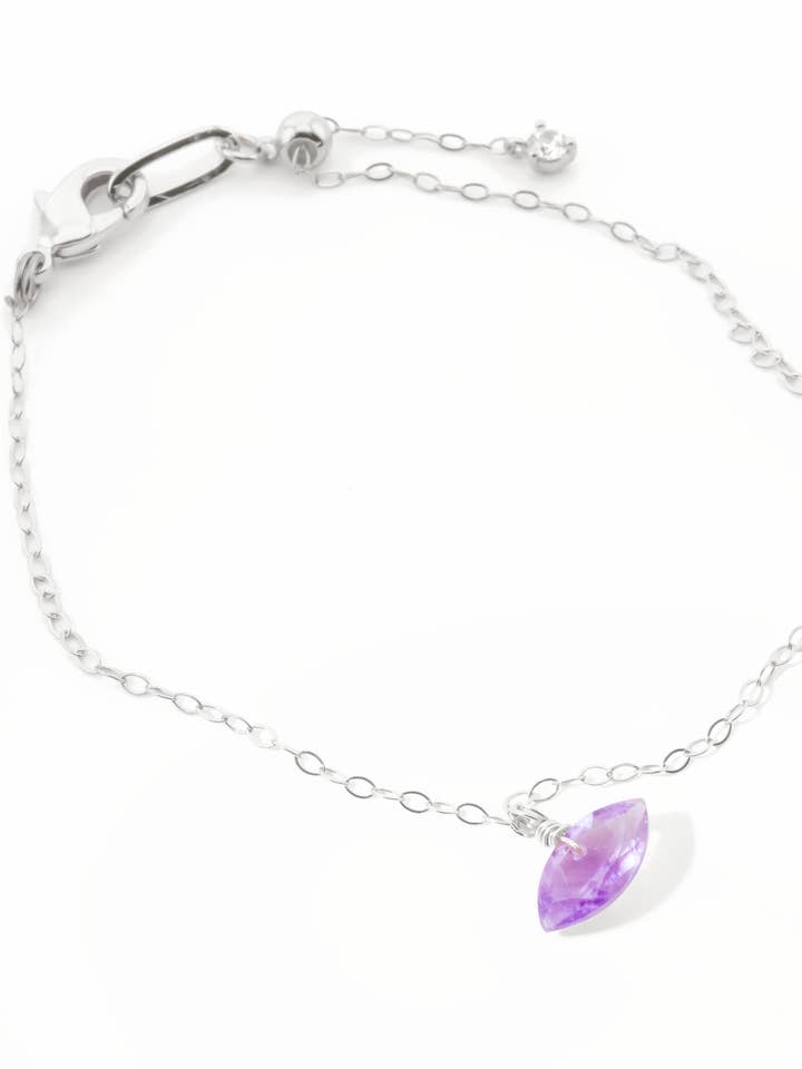 Bracelet chaîne en argent sterling avec améthyste rose brésilienne taille marquise pour la vente par Iggi