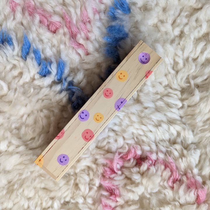 Faccine sorridenti | Scatola di legno unica nel suo genere dipinta a mano per la vendita all'ingrosso da parte di Foreignspell