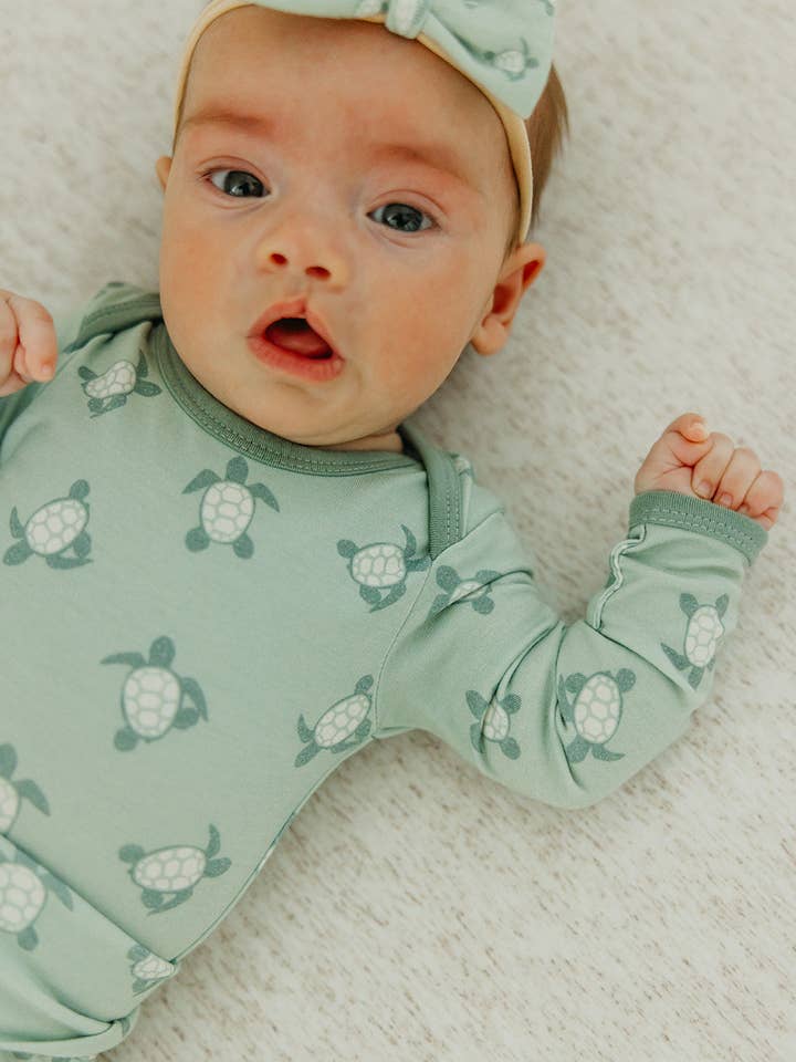 Copper Pearl - Wholesale Bodysuit (Non-Footed) - Baby - Long Sleeve Bodysuit - Wade3