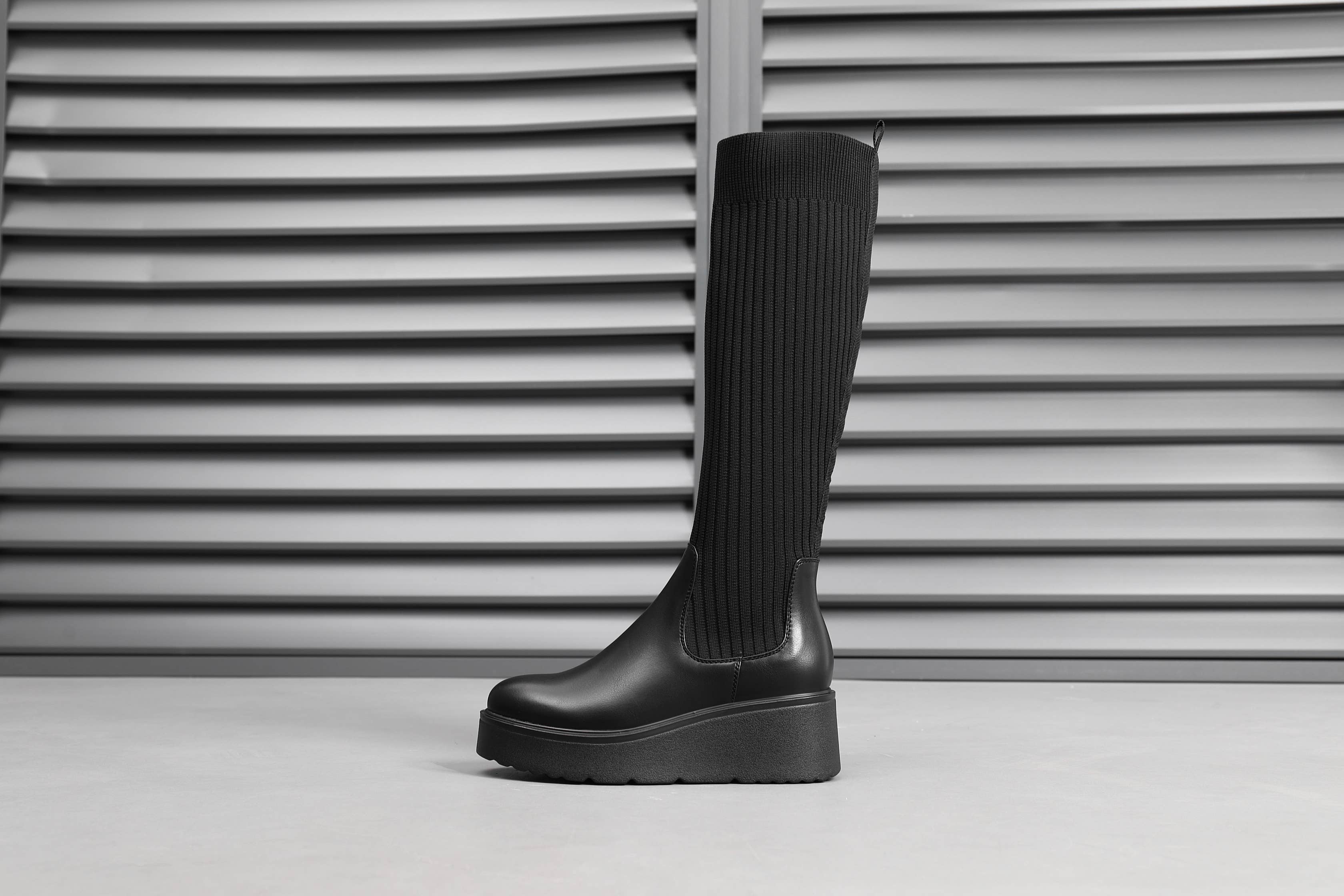 Top Staka – wholesale Boots – Women’s – A2375 Women high knee knitted boots9