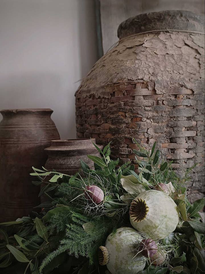 Panneau déco en bois panier d'argile capsules de pavot B12 pour la vente par Nino-Art