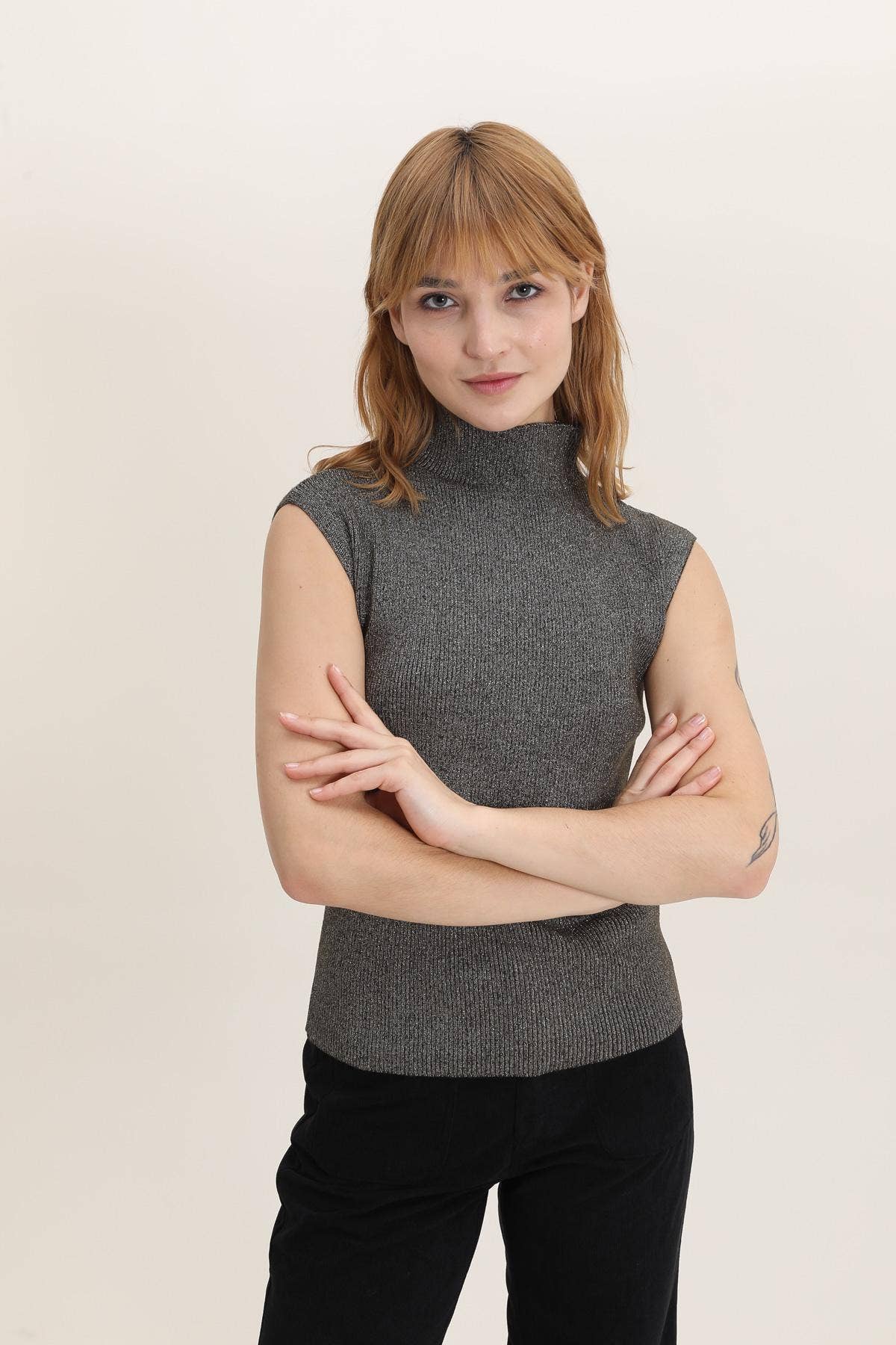 LULUMARY – wholesale Stickad topp - Dam – Lurexstickad top H684 med hög krage, 6-pack13