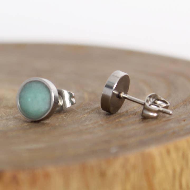 Boucles d'oreilles à tige turquoise pour la vente par Pure Impressions Design