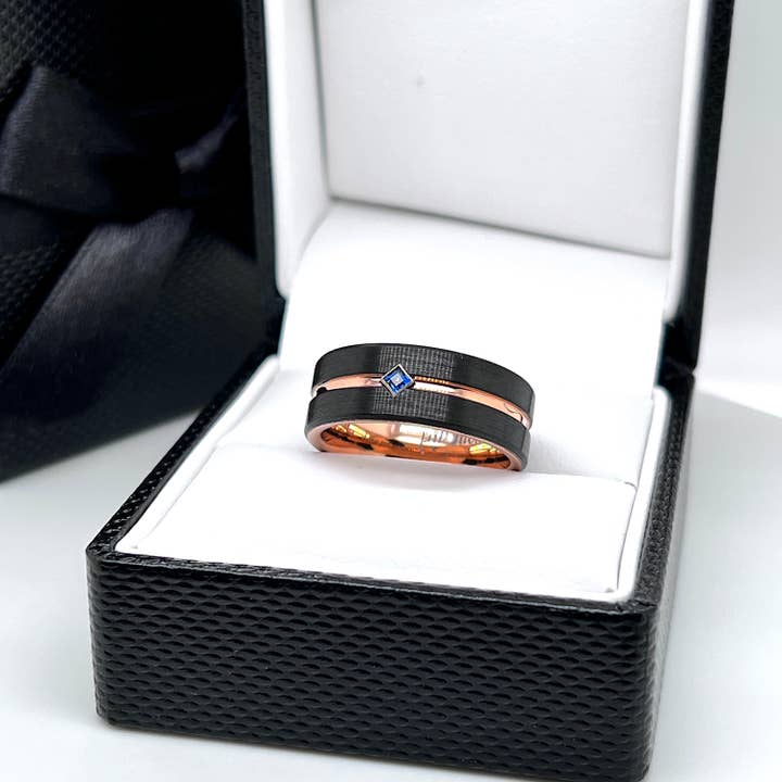 rings paradise – wholesale Vigselring – Volfram bröllopsband med safirsten