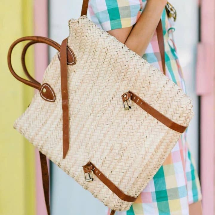 Mikwi - Wholesale Beach Bag - Straw Beach bag with leather strap - Straw backpack1