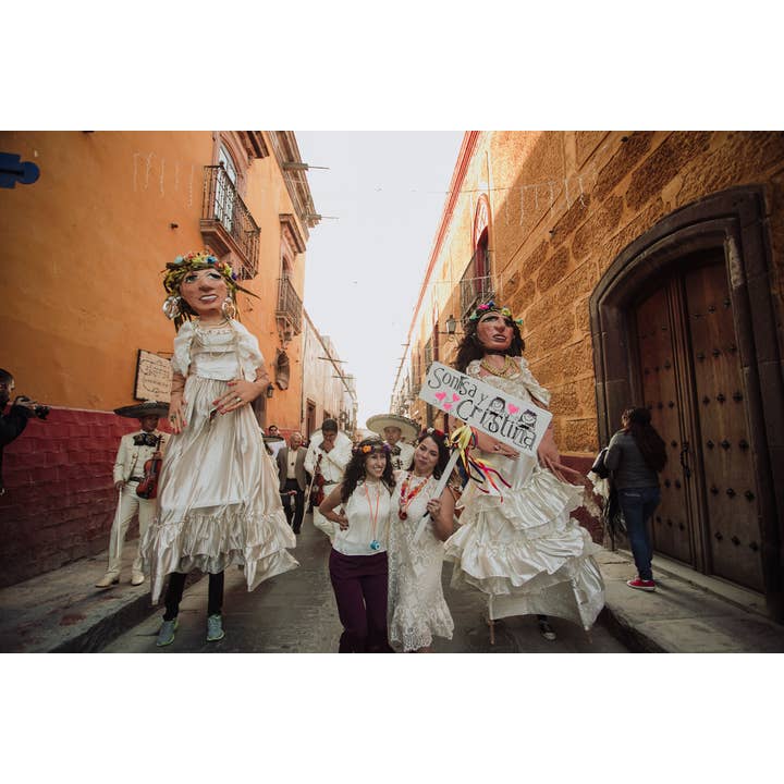 Schiffer Publishing - Wholesale Crafts, Hobbies & DIY - Mexican Cartonería5