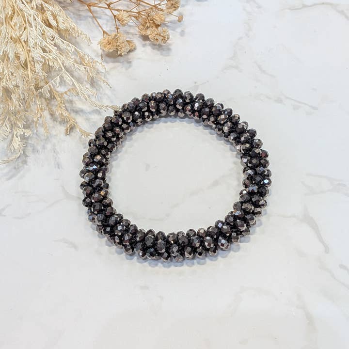 LOLO & YAYA - Wholesale Link & Chain Bracelet - Black-tone crystal effect bracelet1
