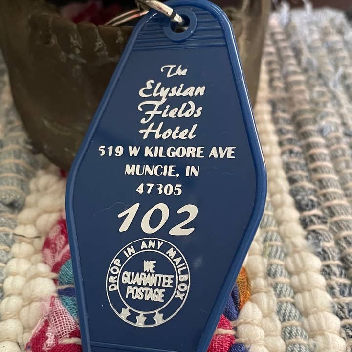 Motel Key Fob - Elysian Fields Hotel (Bovennatuurlijk) voor wholesale door The 3 Sisters Design Co.
