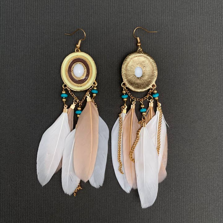 Mio Queena - Wholesale Dangle Earrings - Multi-style White Feather Fringe Dangle Earrings1