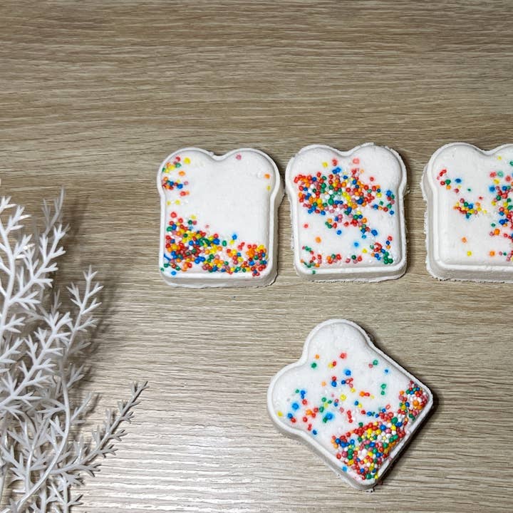 Wicks 'n Lotions - Wholesale Bath bomb/fizz - Mini Fairy Bread Bath Bombs x100