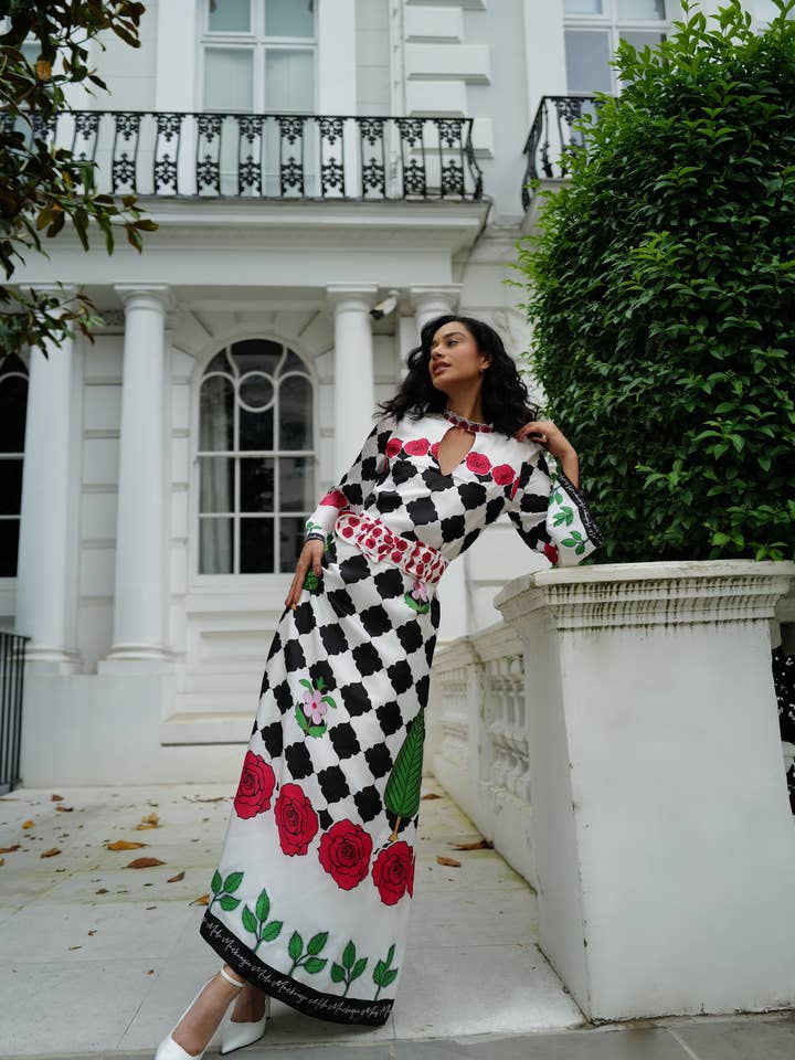 MACKENZIEMODE - Wholesale Dress – Women's - Rose Petals Maxi18