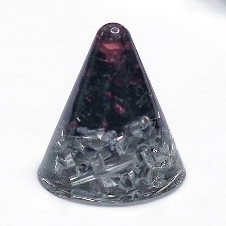 Mini orgonite | Granato | Base Chakra per la vendita all'ingrosso da parte di ARCANDLES
