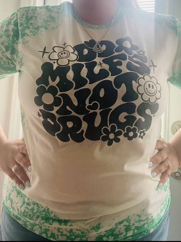 ¿Las milfs no... camisas blanqueadas? para venta al por mayor de Will + Vivi