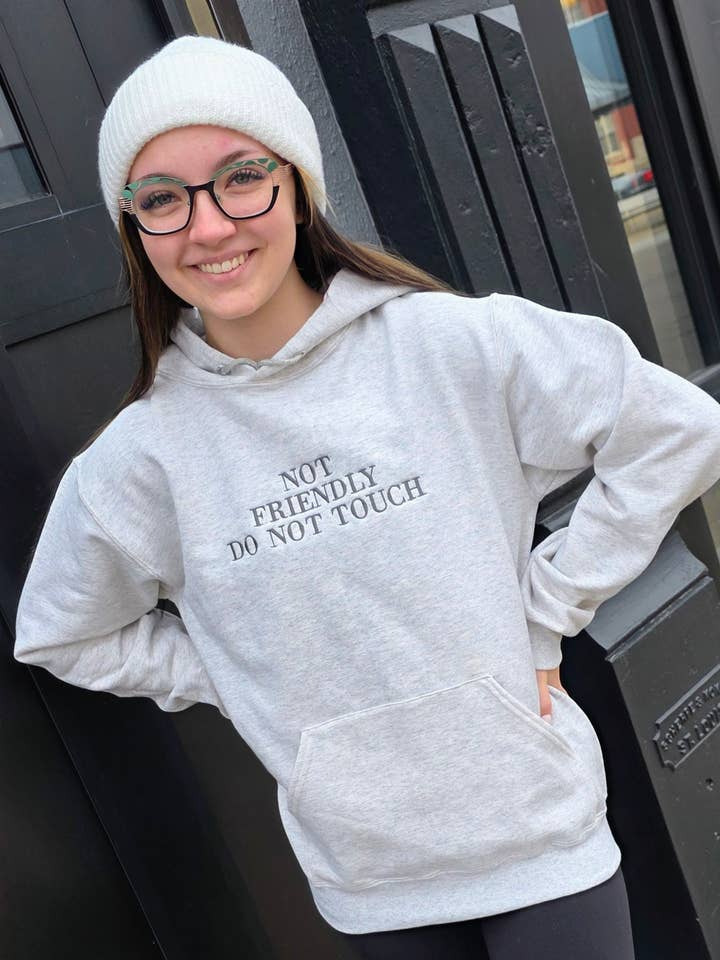 Pas amical Ne pas toucher Hoodie pour la vente par Small Town Famous