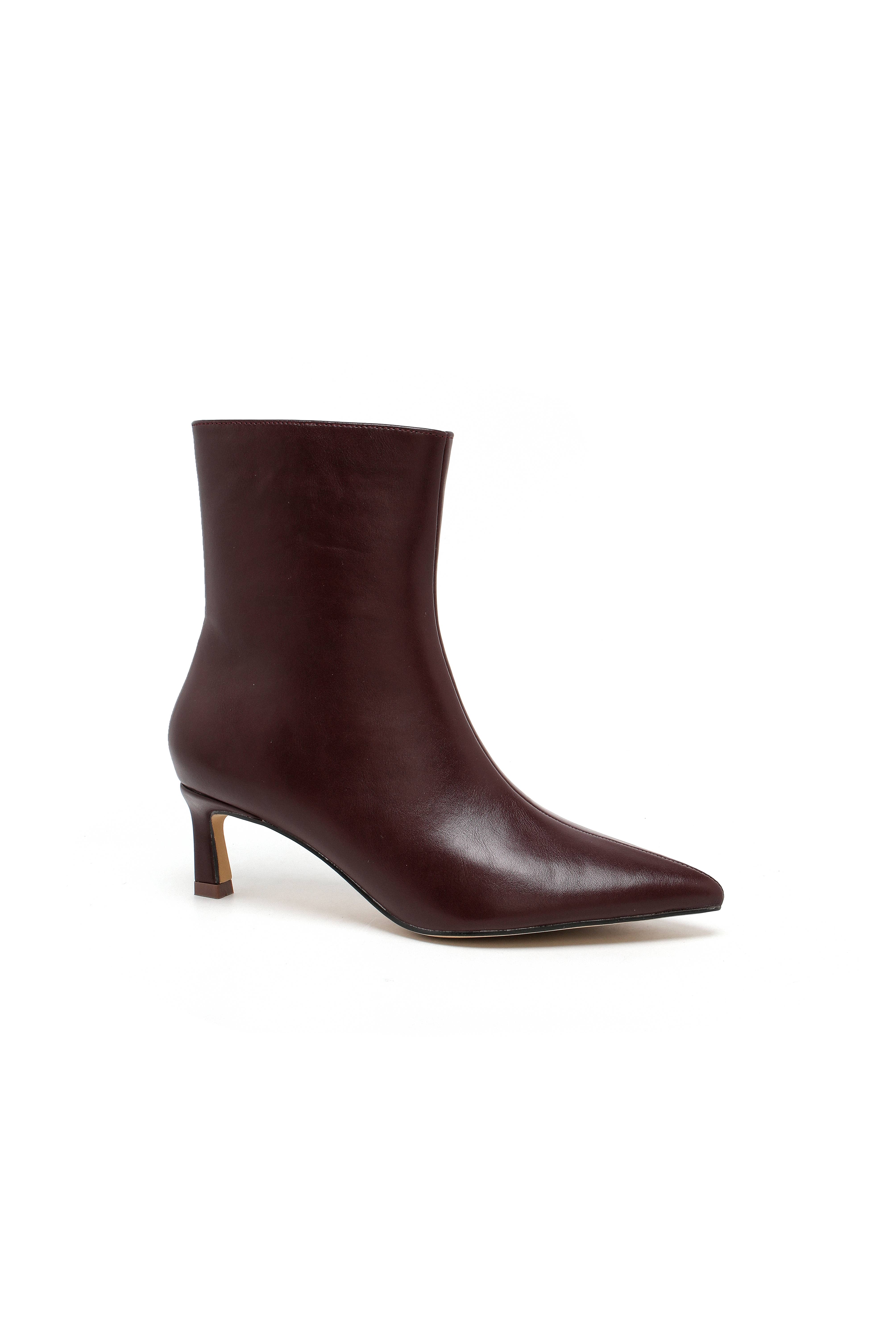 Stephan Paris - Wholesale Booties - Women's - Pointed Ankle Boot with Small Heel MM-201