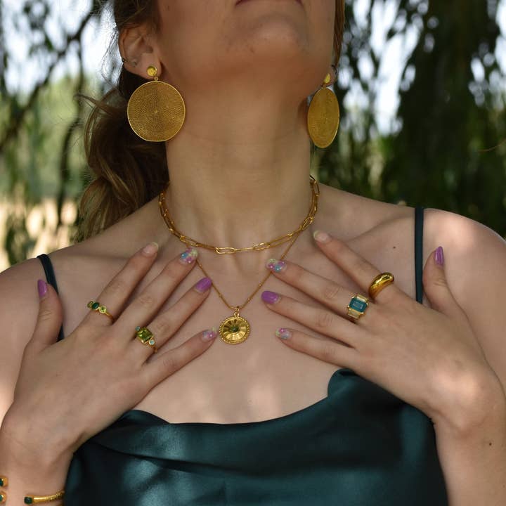 Gem Bazaar Jewellery - Wholesale Cocktail/Statement Ring - Irish Green Ring; peridot ring with apatite side stones