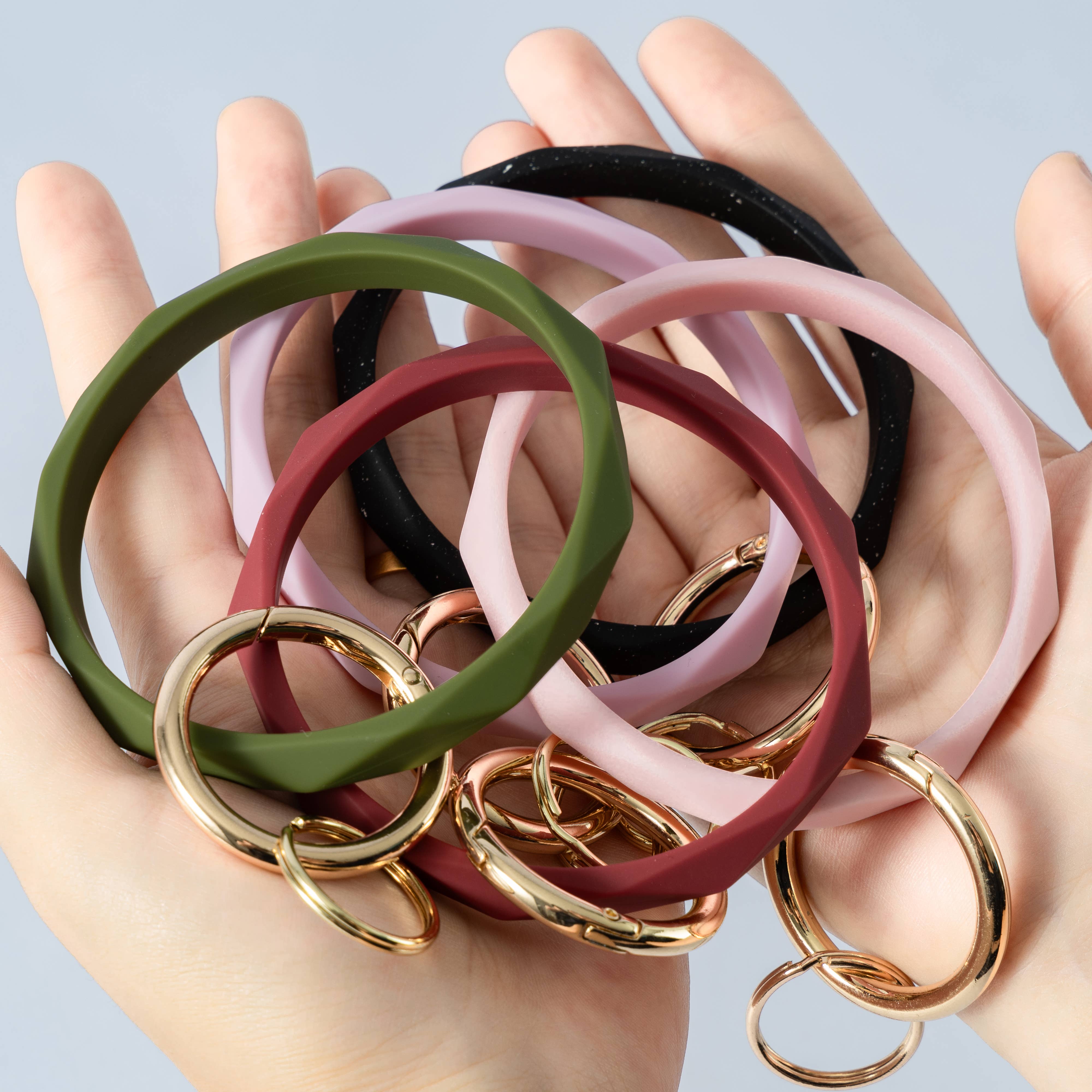 Sparkle Being - Venta al por mayor Pulseras llavero - Brazalete de silicona con llavero minimalista9