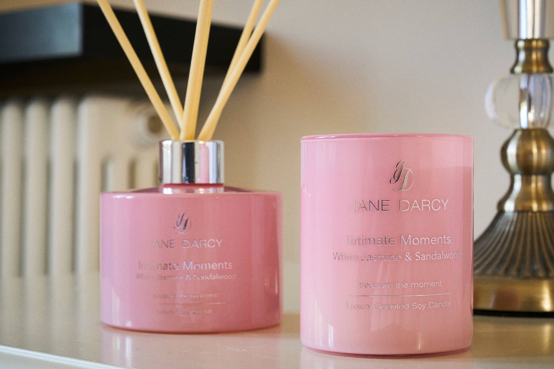 Jane Darcy - Wholesale Jar/Filled Candle - 100% Natural Soy Wax Candle, White Jasmine & Sandalwood3