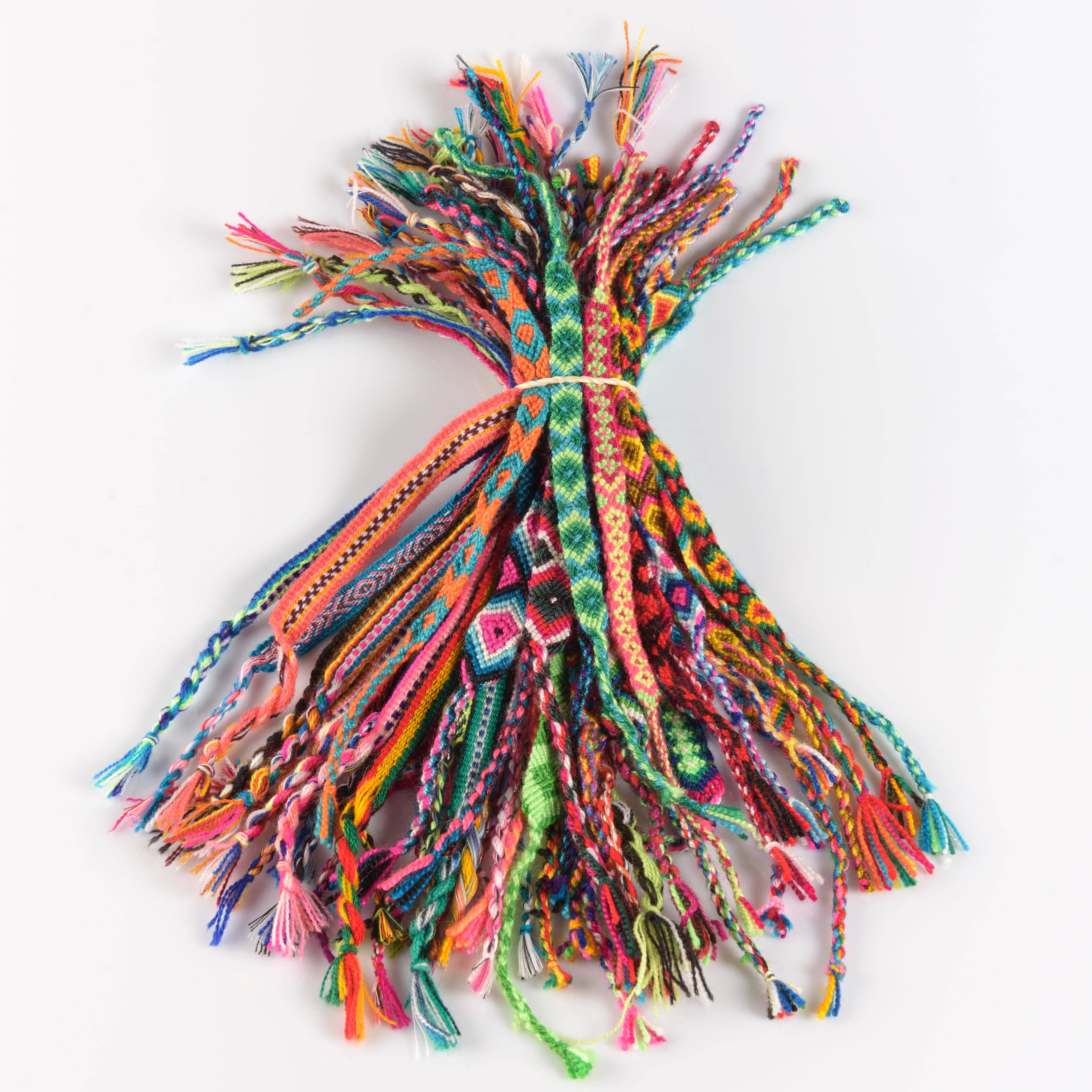 HUAIRURO - Wholesale Woven/Braided Bracelet - Set of 50 assorted Brazilian bracelets (3 models)3