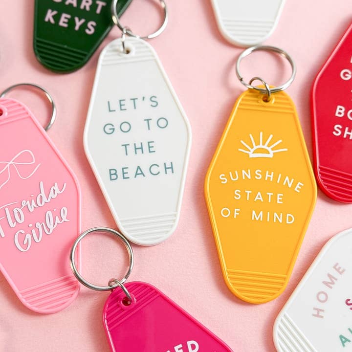 Declaration & Co - Vente Porte-clés – unisexe - Porte-clés rétro d'hôtel - Allons à la plage3